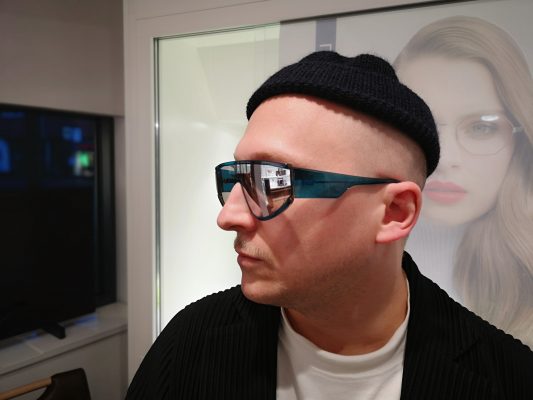 Andy Wolf Brillenfassung getragen von Vertriebschef Jochen Pail bei Juwelier und Augenoptik Annette Lampen