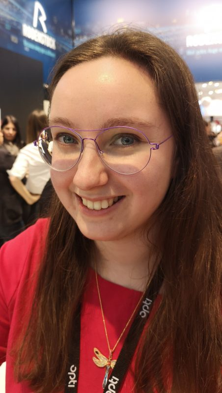 Brillenfassungen von Lindberg by Annette Lampen Juwelier und Augenoptik Ennigerloh Model: Franziska Lampen