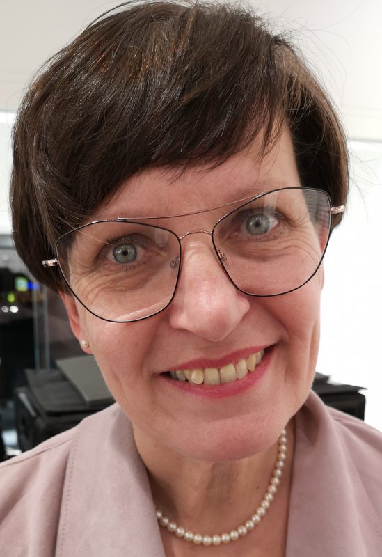 Brillenfassungen von Andy Wolf by Annette Lampen Juwelier und Augenoptik