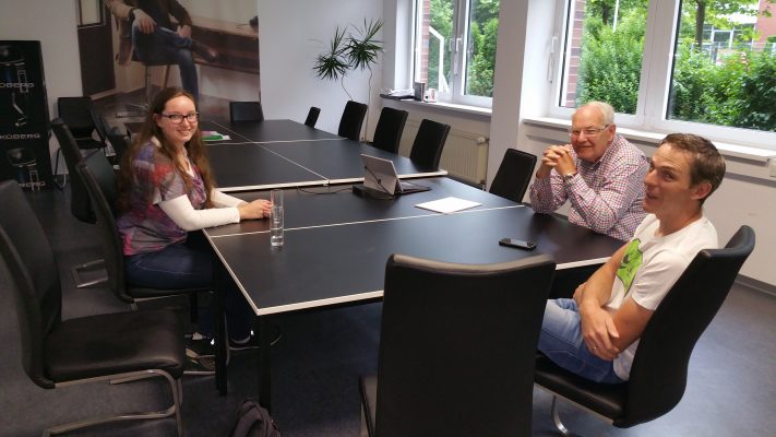 Besprechung des Praktikums von Franziska Lampen bei Koberg + Tente in der Firmenzentrale in Münster mit den Geschäftsführern Heiner und Frank Tente
