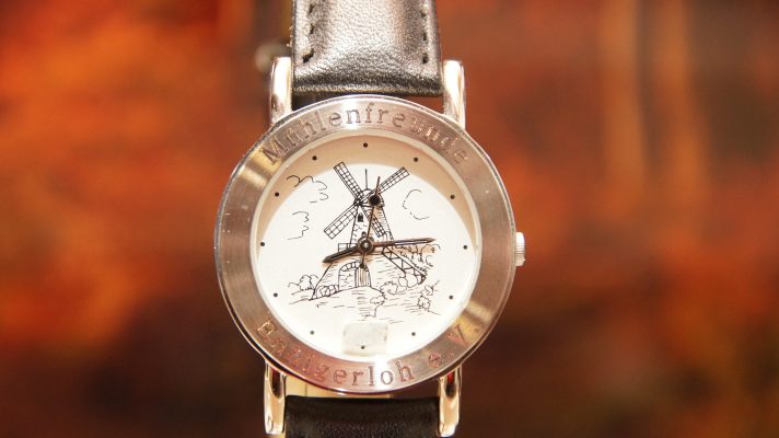 Mühlenuhr Ennigerloh bei Annette Lampen