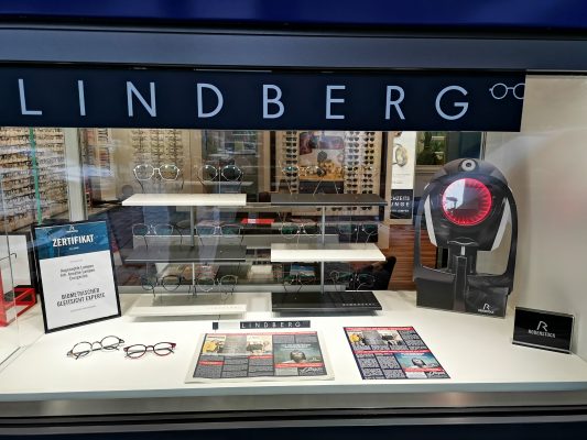Die perfekte Brille besteht aus einer LINDBERG Fassung und biometrischen Gläsern von Rodenstock