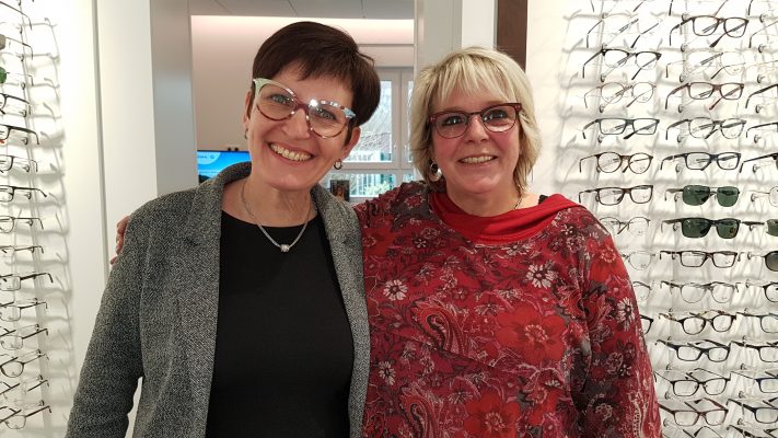 Ulrike Gabel und Annette Lampen mit Kowalski Brille