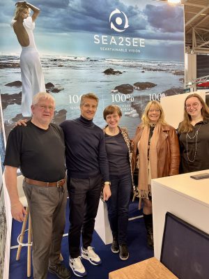 Sea2See - Nachhaltige Brillen aus recyceltem Meeresplastik bei Annette Lampen - Juwelier & Augenoptik, Ennigerloh mit Ursula Mindermann