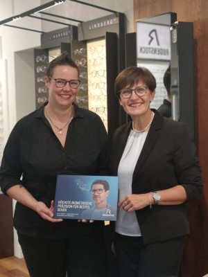 Svenja Bunse - Ausgezeichnete Expertin für biometrische Brillengläser bei Annette Lampen - Juwelier & Augenoptik, Ennigerloh